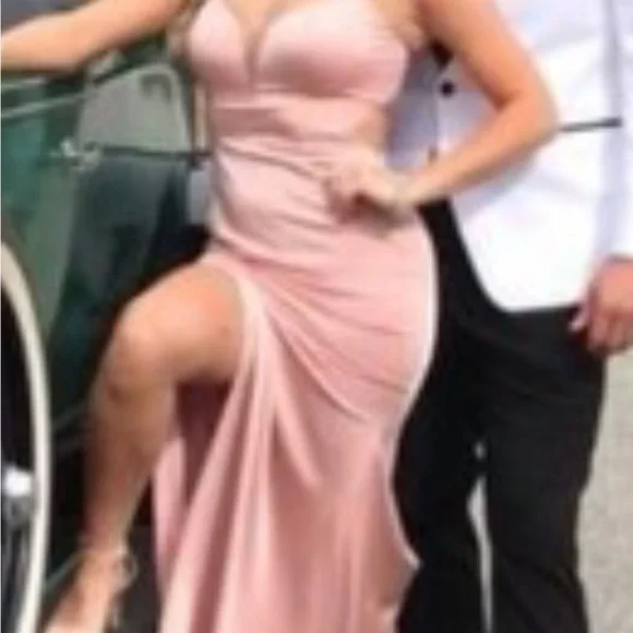 La femme formal dress - Picture 12 of 14